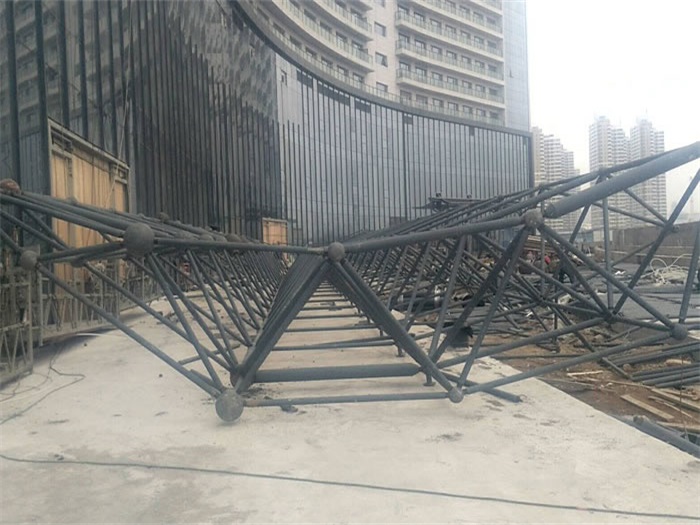 牙克石万豪酒店雨棚网架